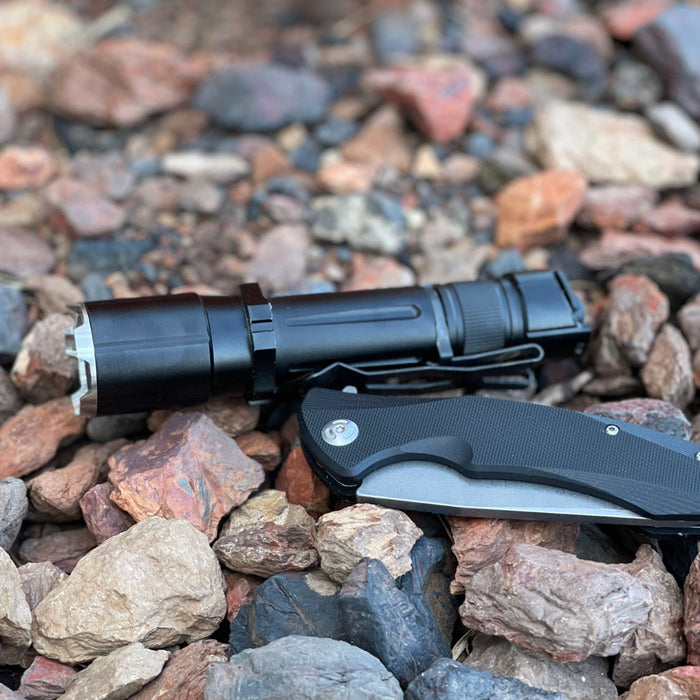 What Is A Tactical Flashlight And How Do You Use One