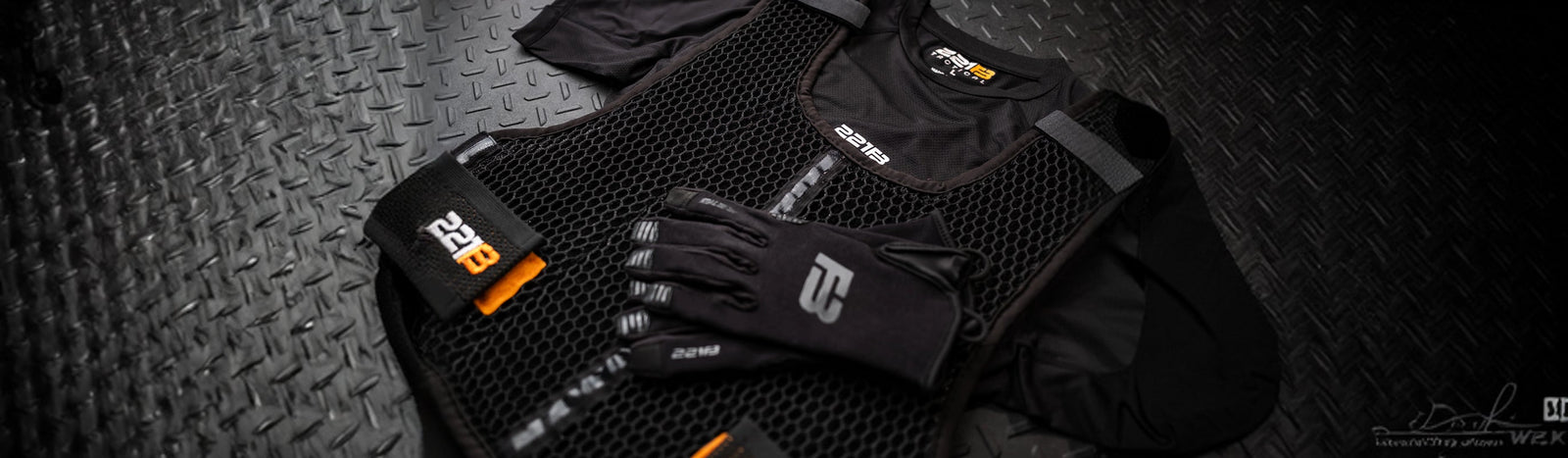 SHOOTING GLOVES