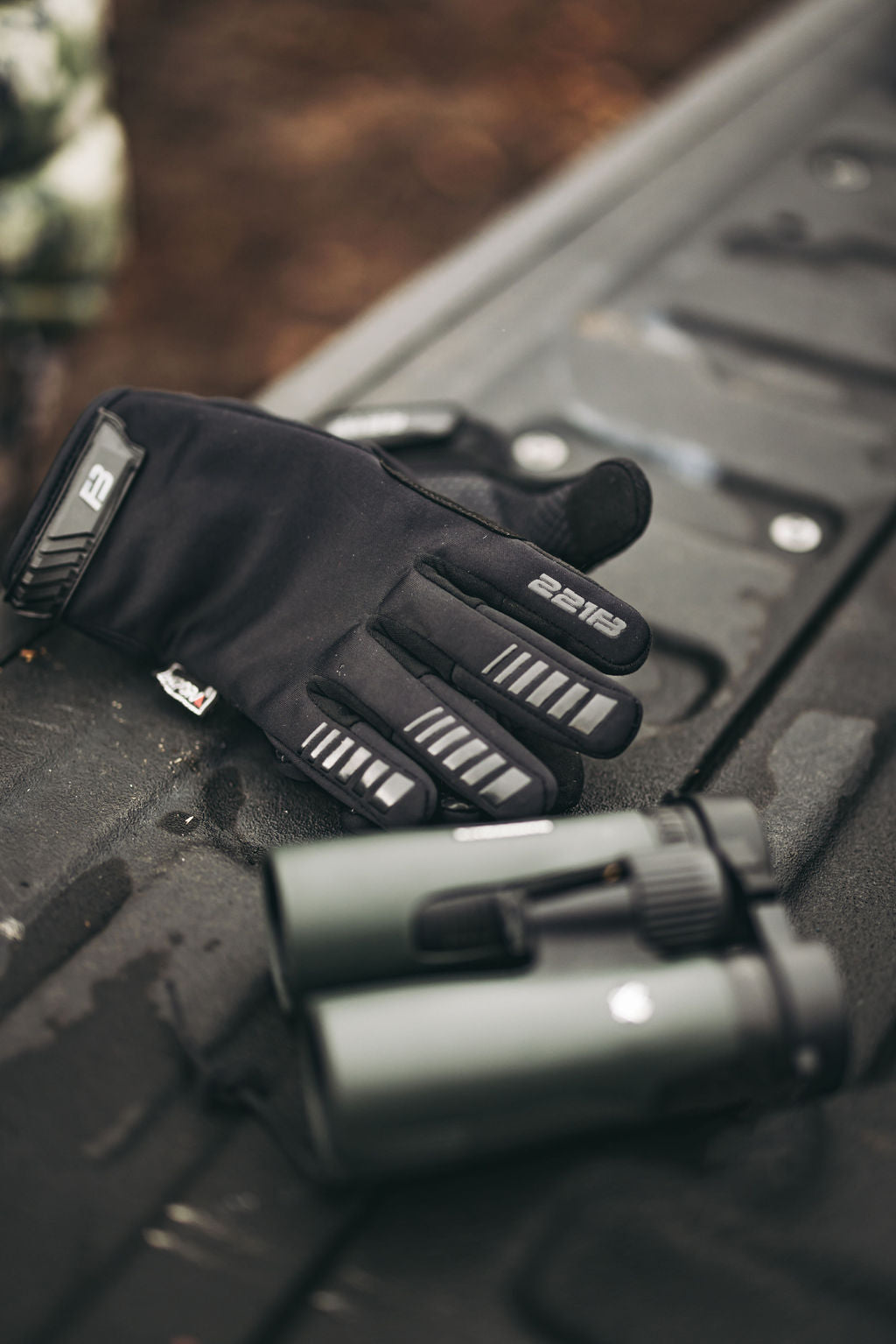 TACTICAL GLOVES