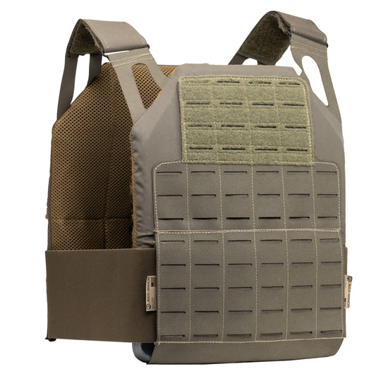 Caliber Armor Maritime UHMWPE Level III Body Armor Package with DV8 Plate Carrier 2